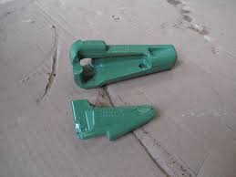 کھدائی کرنے والوں کے لیے 85SV2PN-C Esco بالٹی کلیٹس